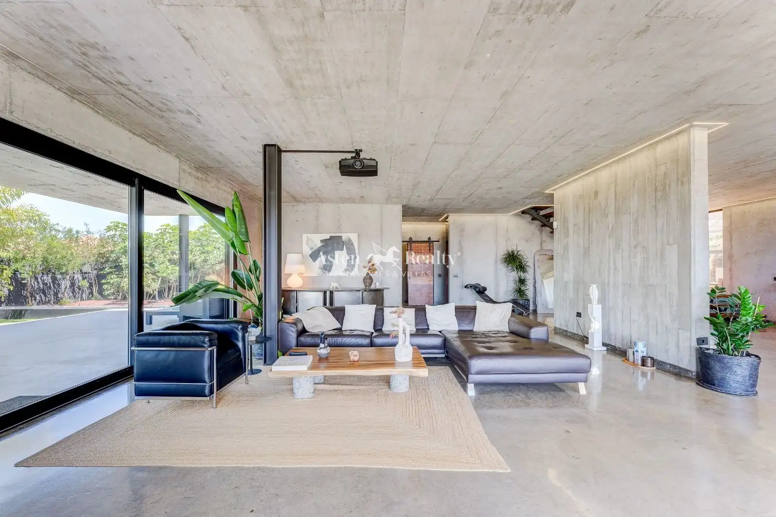 Sala d'estar de Casa o xalet en venda en Adeje amb Aire condicionat, Terrassa i Piscina