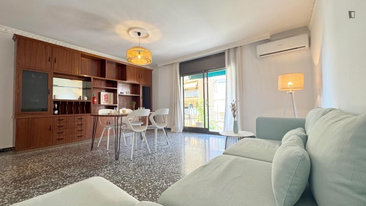 Sala d'estar de Apartament de lloguer en Vilanova i la Geltrú amb Aire condicionat, Moblat i Forn
