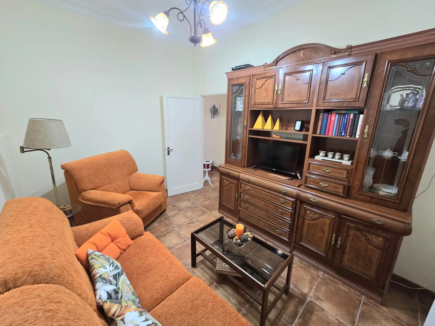 Sala de estar de Casa adosada en venta en La Orotava con Amueblado