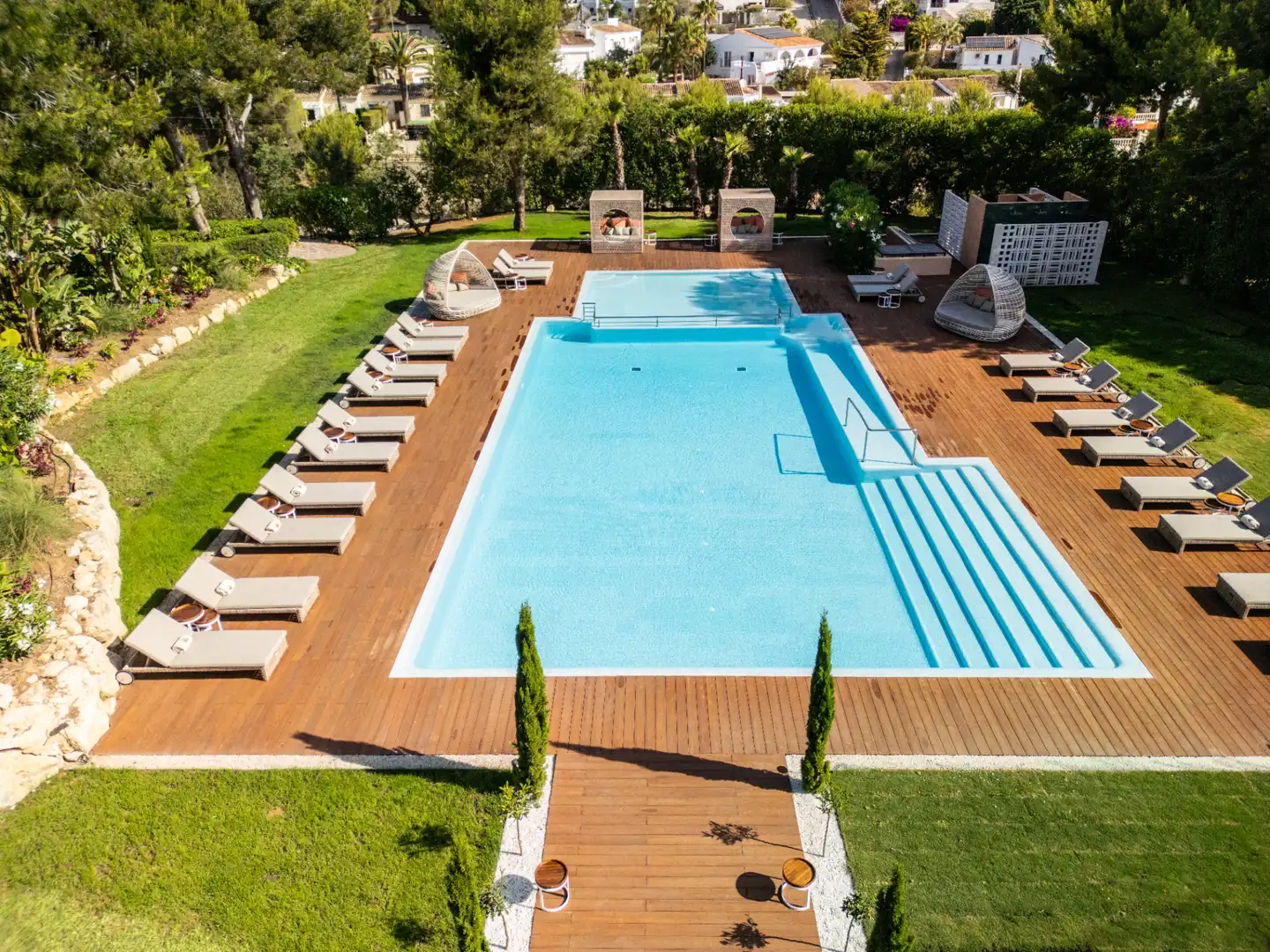 Piscina de Piso en venta en Moraira con Aire acondicionado, Calefacción y Jardín privado