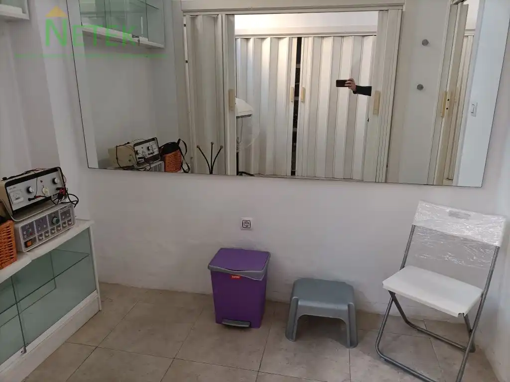 Commercial properties for sale in Calle Sierra Morena, 10, San Andrés - San Antolín