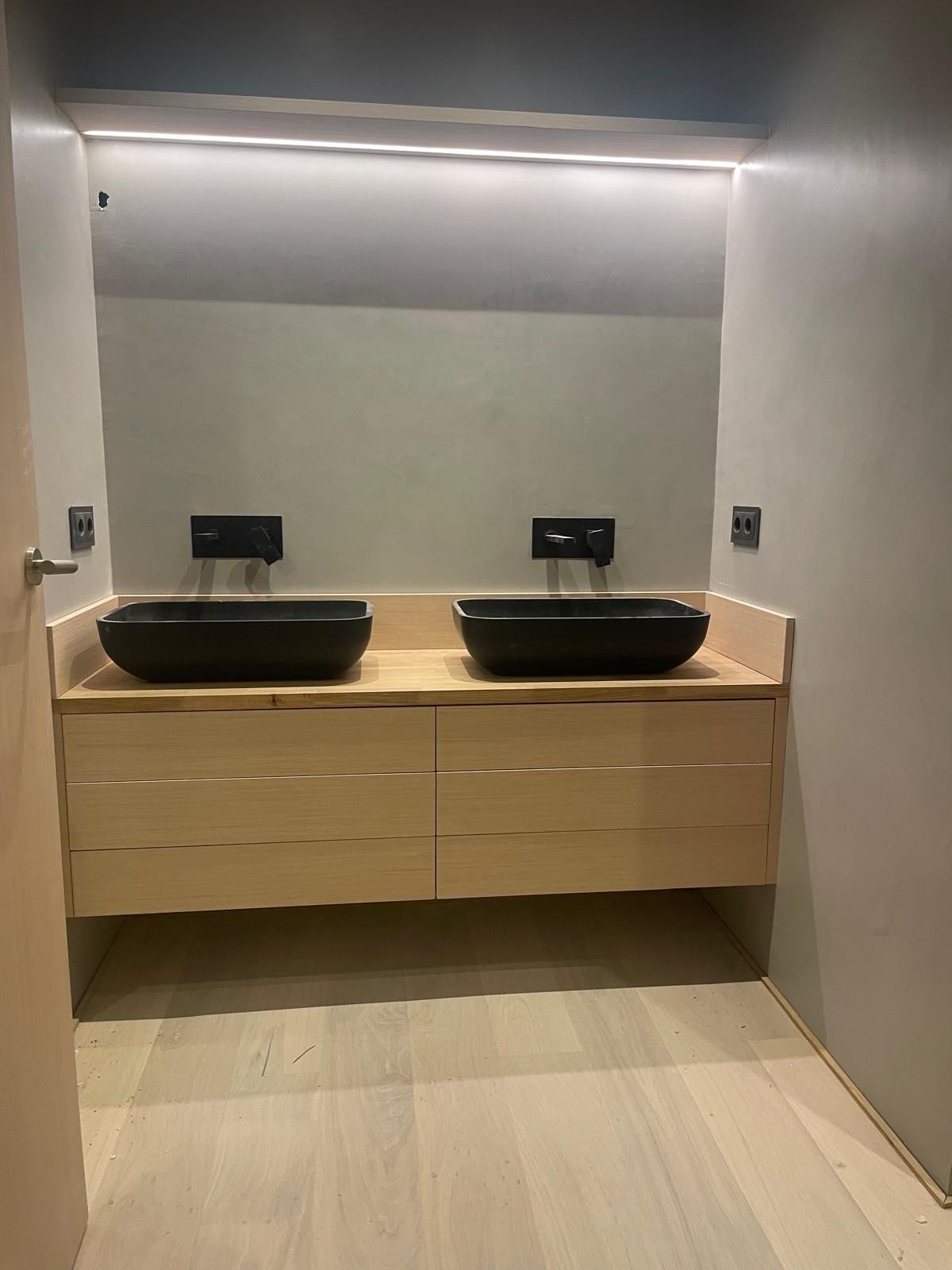 Bathroom of Office for sale in  Barcelona Capital  with Air Conditioner and Heating