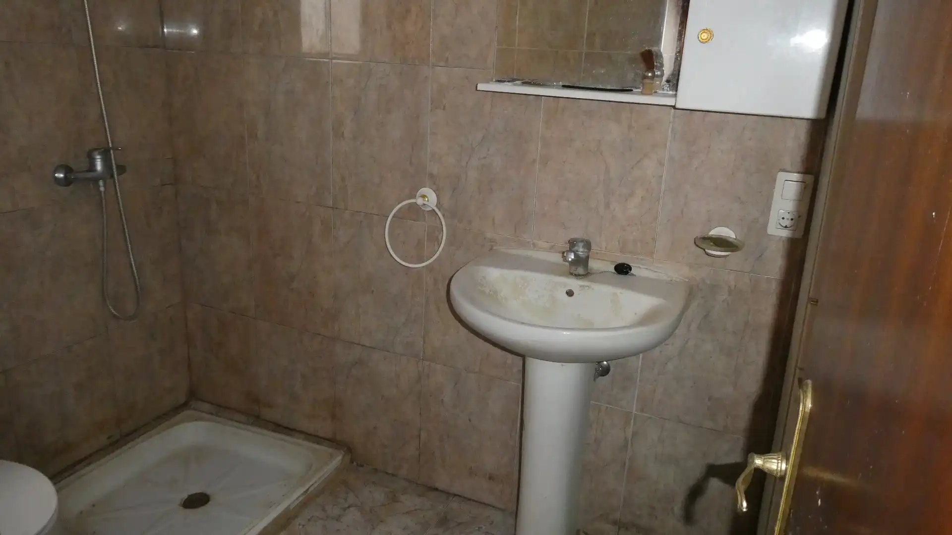 Bathroom of Houses for sale in Palacios del Pan