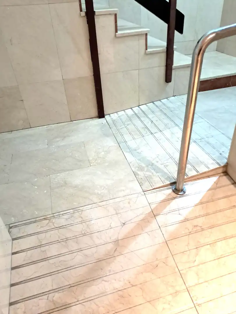 Baño de Piso en venta en Alicante / Alacant con Aire acondicionado
