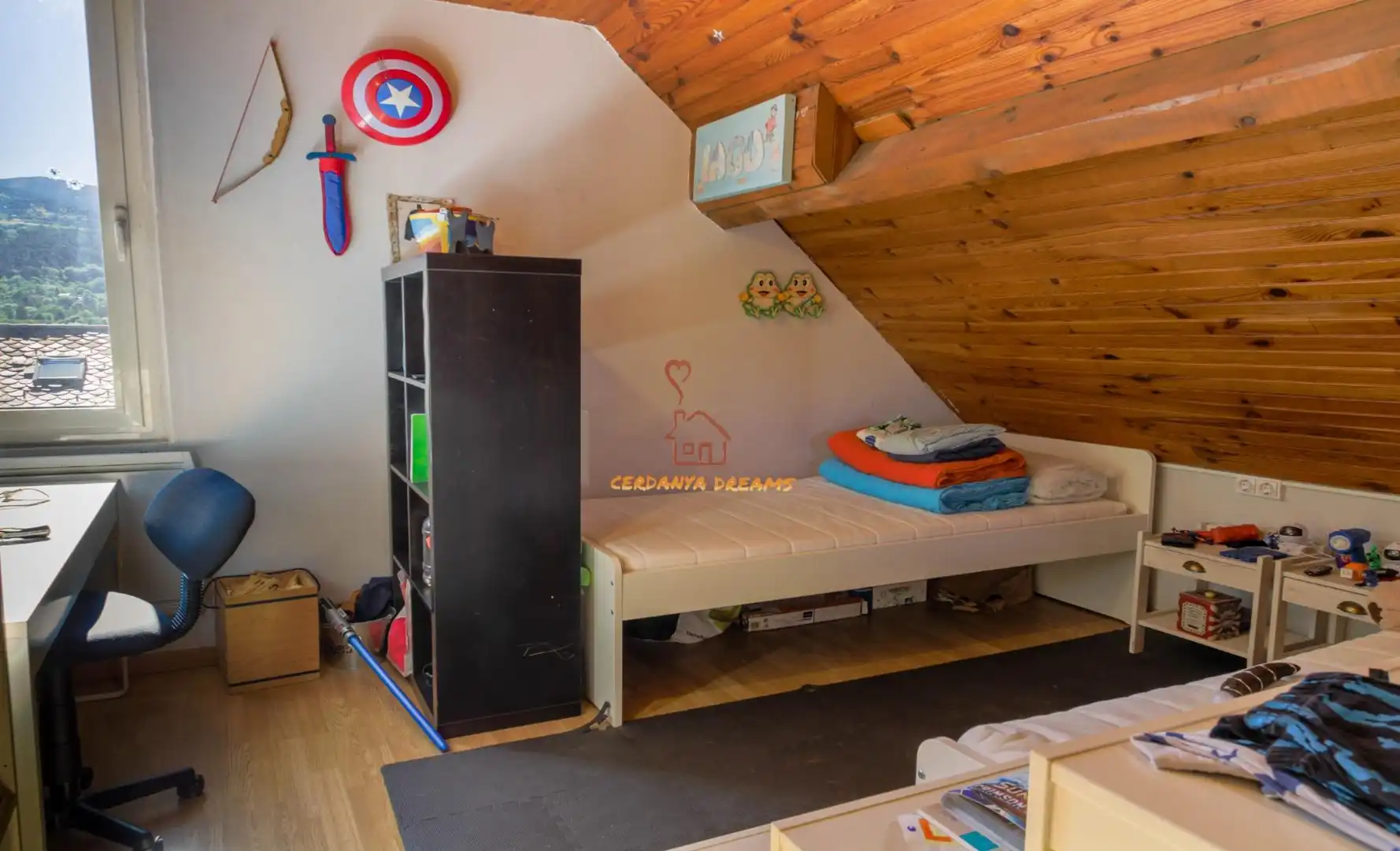 Habitación de Casa adosada en venta en Enveitg con Calefacción, Jardín privado y Parquet