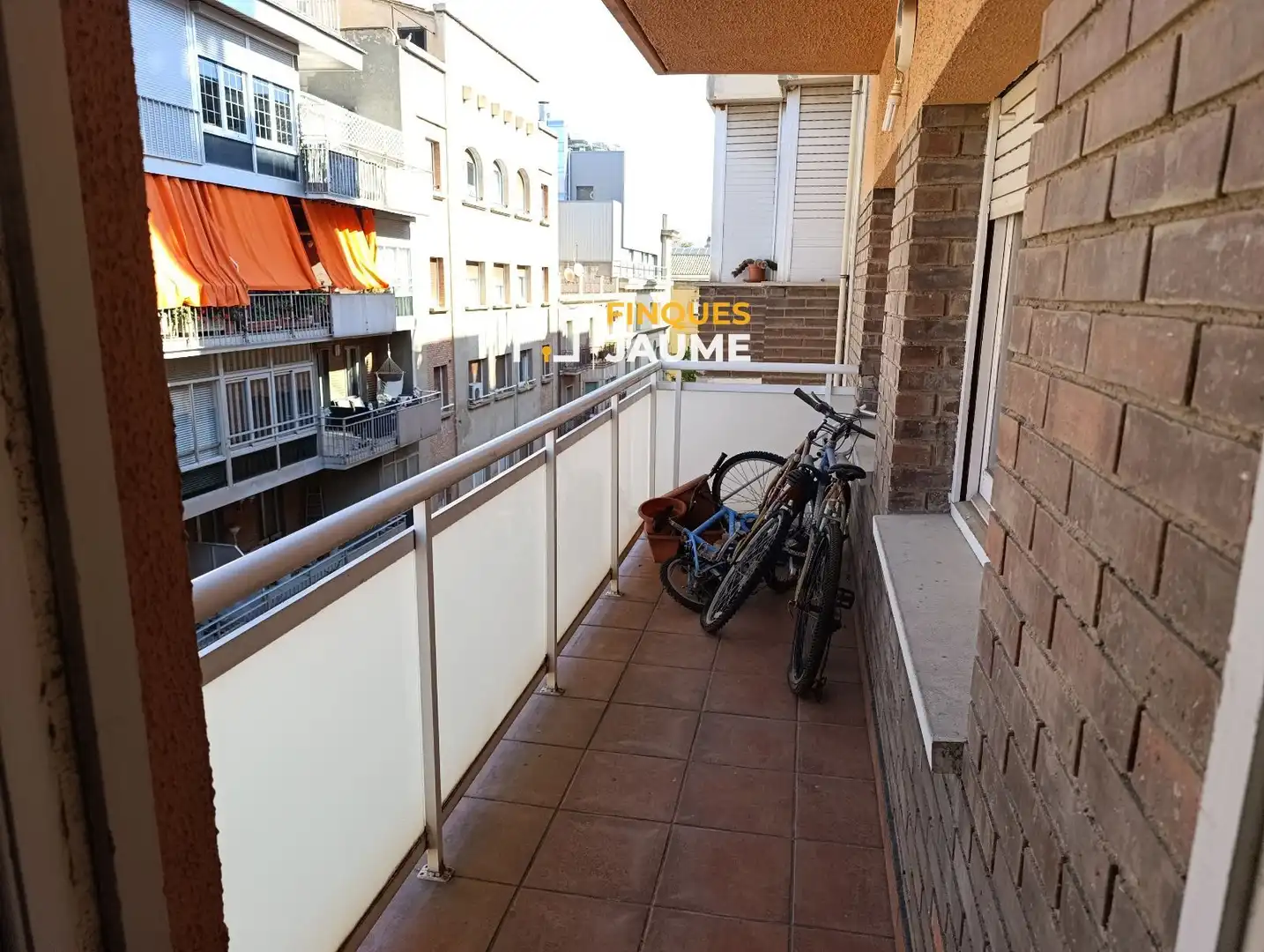 Piso en venta en ALCALDE SOL, Instituts - Universitat