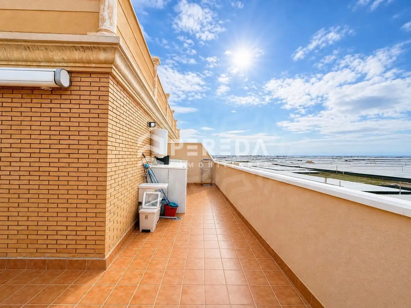 Terraza de Ático en venta en Roquetas de Mar con Aire acondicionado, Terraza y Piscina comunitaria
