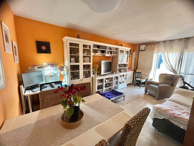 Flat for sale in Avinguda de l'Estatut, La Serreta