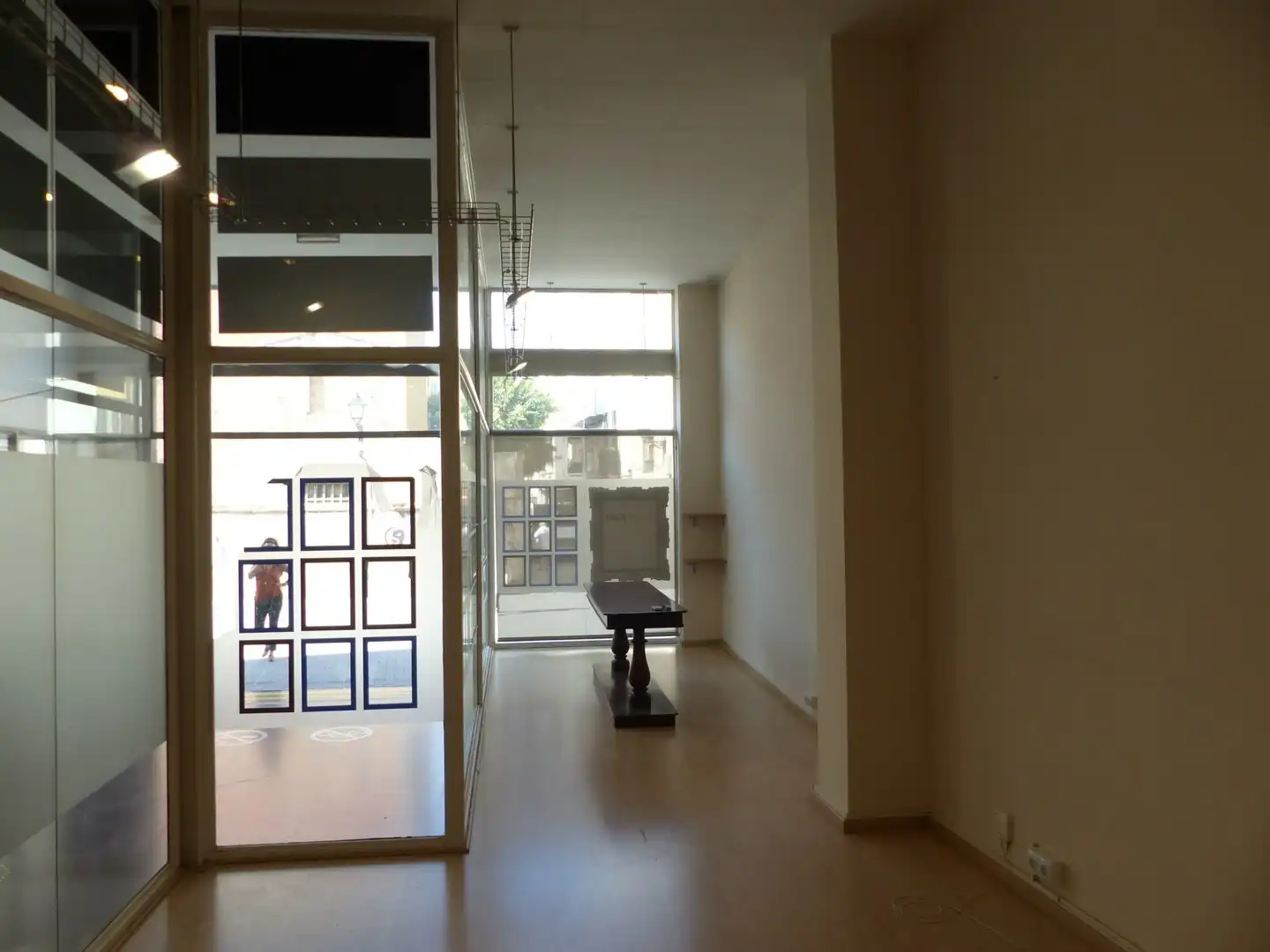 Business premises to rent in Nucli Urbà, imagen 2