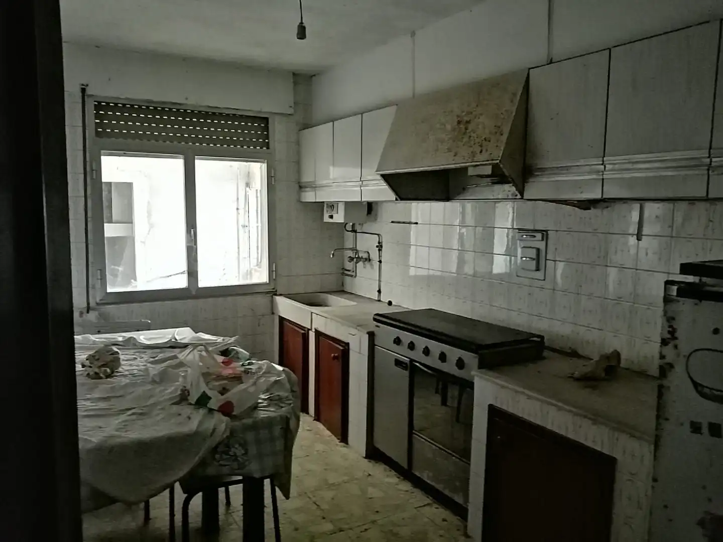 Cuina de Casa o xalet en venda en Santiago de Compostela 