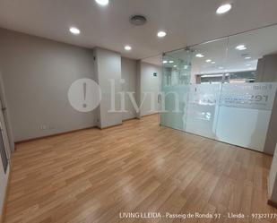 Premises to rent in  Lleida Capital  with Air Conditioner, Heating and Parquet flooring