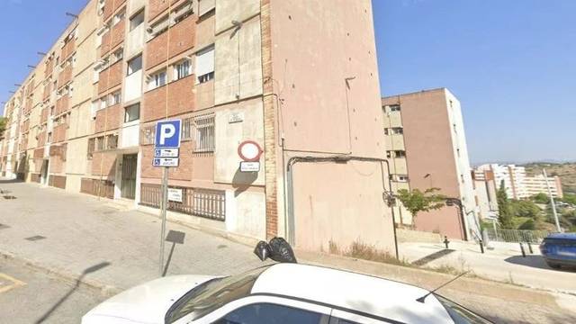 Piso en Venta en Ciutat Meridiana