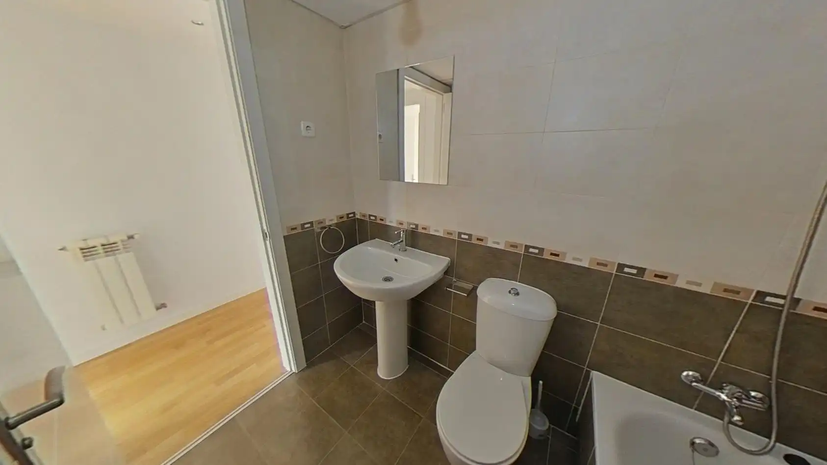 Baño de Piso en venta en Madrid con Aire acondicionado, Calefacción y Parquet