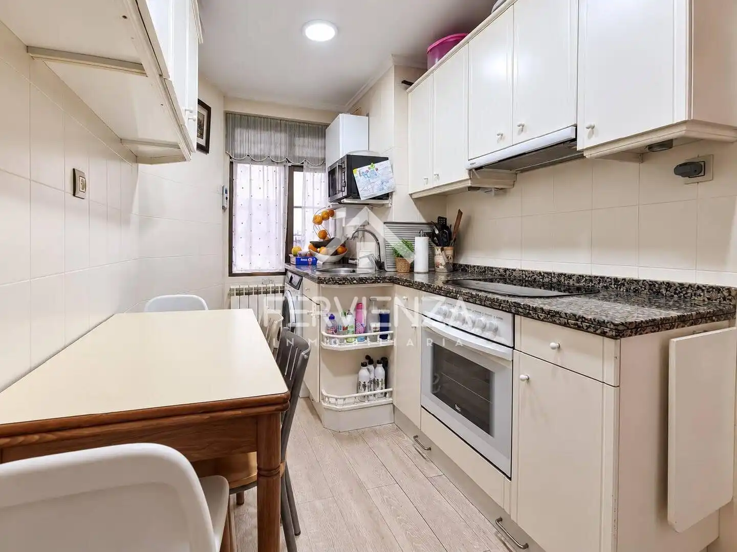 Piso con ascensor en venta en Fozaneldi - Tenderina - Ventanielles, imagen 9