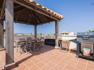 Penthouse mit Pool zum Verkauf in Avenida Alhambra