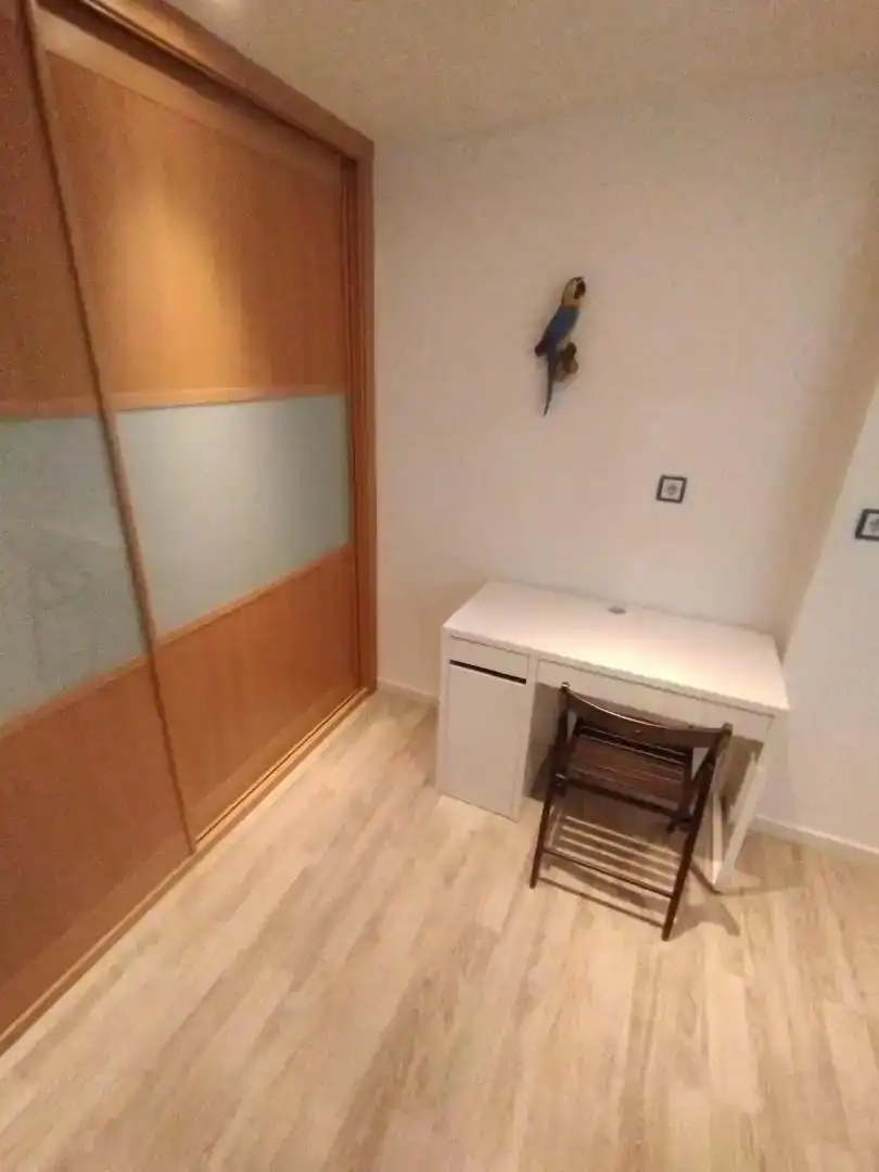 Dormitori de Dúplex de lloguer en Madrid amb Aire condicionat, Moblat i Forn