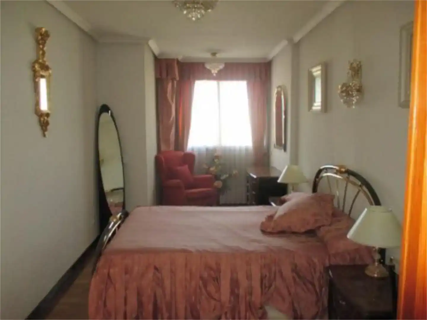 Habitación de Piso de alquiler en Madrid con Jardín privado, Parquet y Piscina