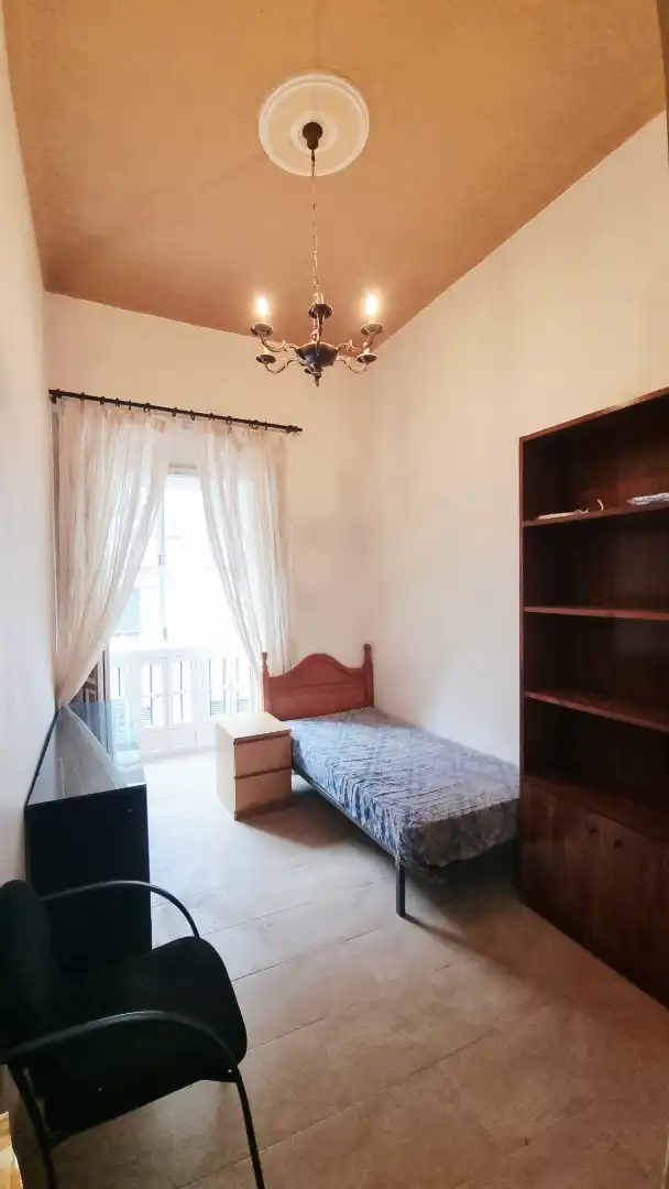 Schlafzimmer von Wohnung zur Miete in Málaga mit Möbliert