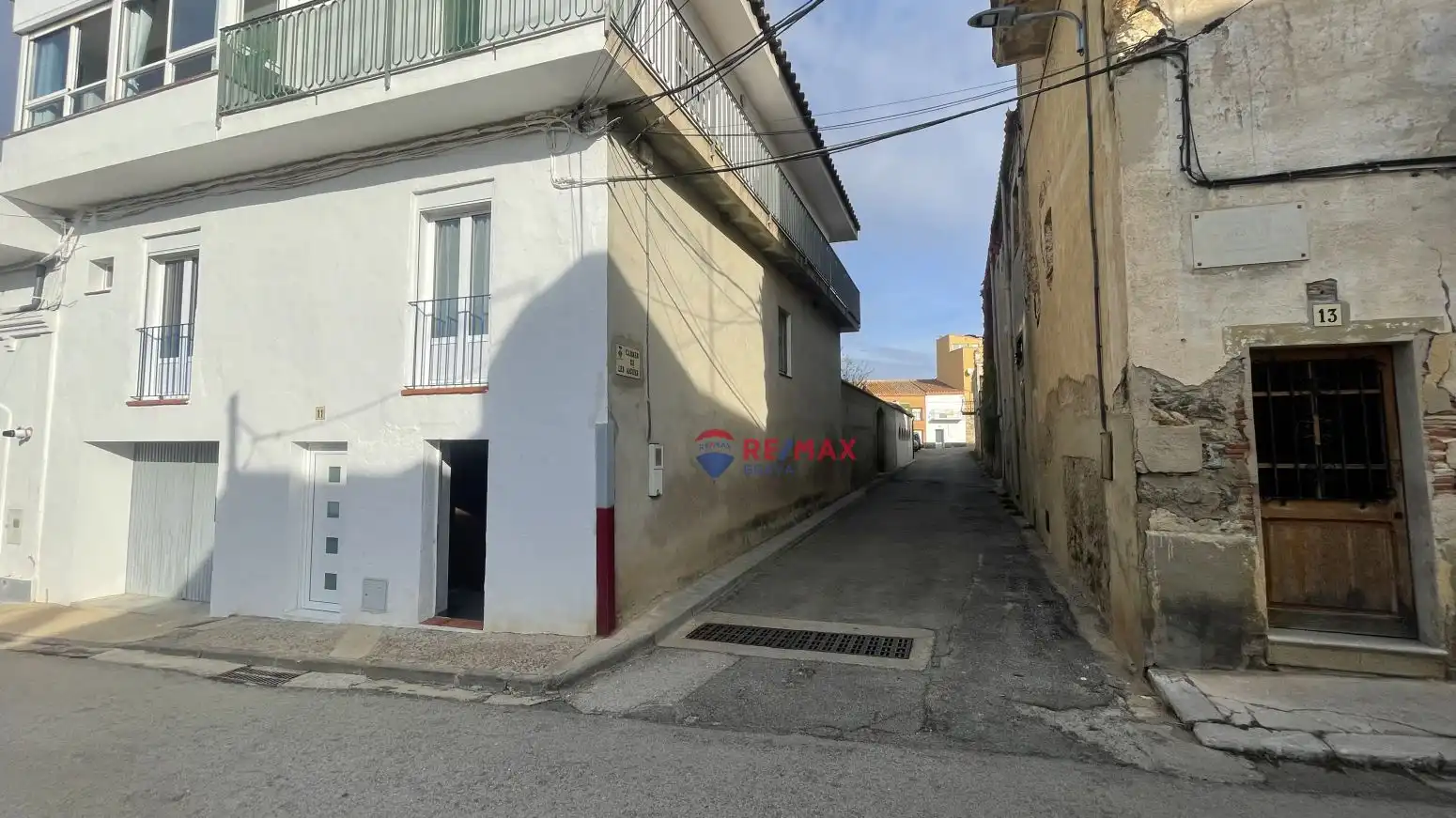 Houses for sale in Calle CL MENDIZABAL, Vilajuïga