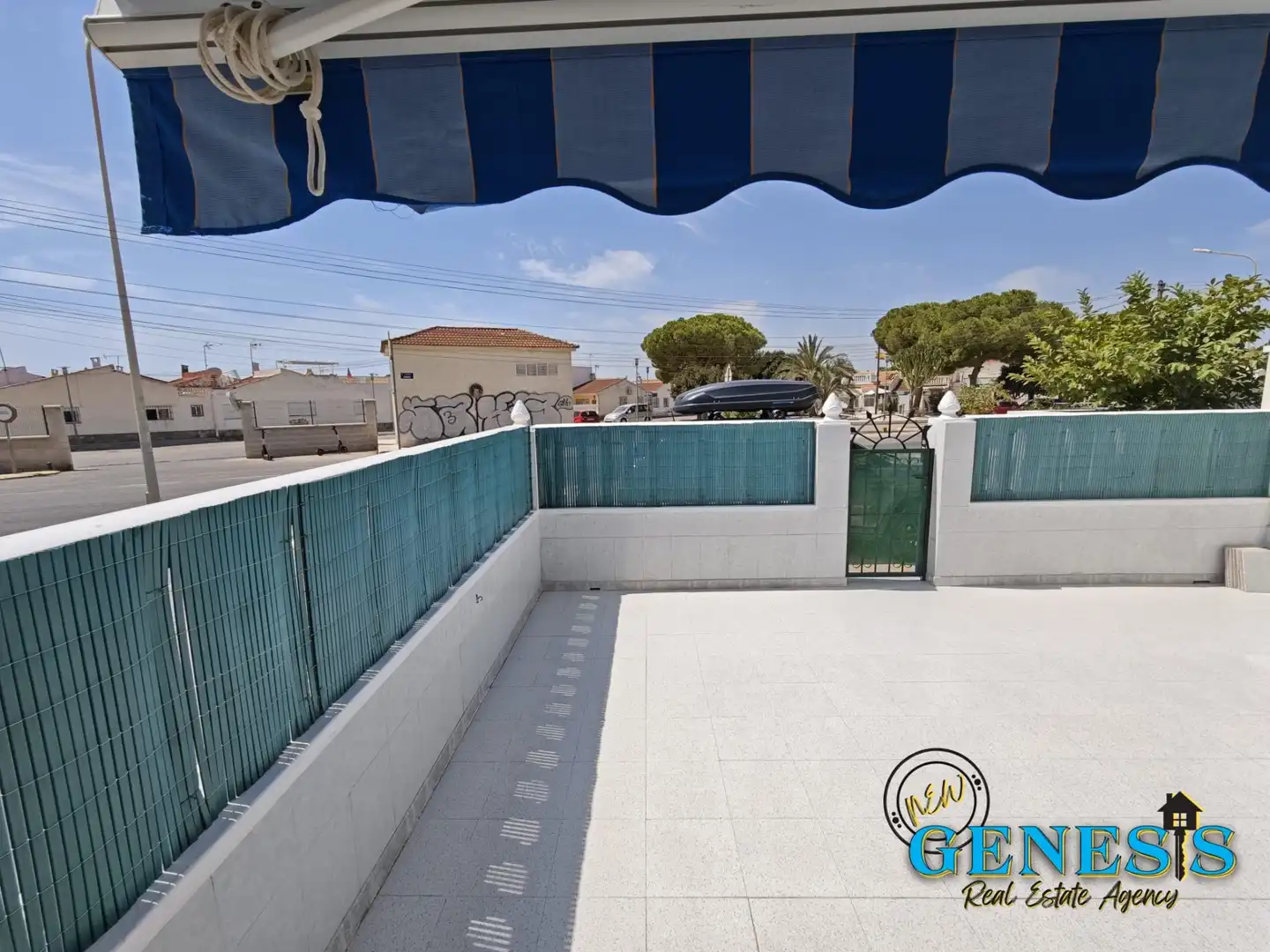 Terrassa de Casa adosada en venda en Torrevieja amb Aire condicionat, Terrassa i Moblat