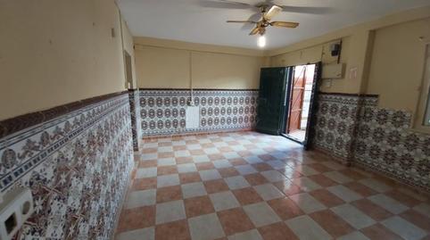 Foto 2 de Casa adosada en venda a C/ Lérida, Bajadilla - Fuente Nueva, Algeciras