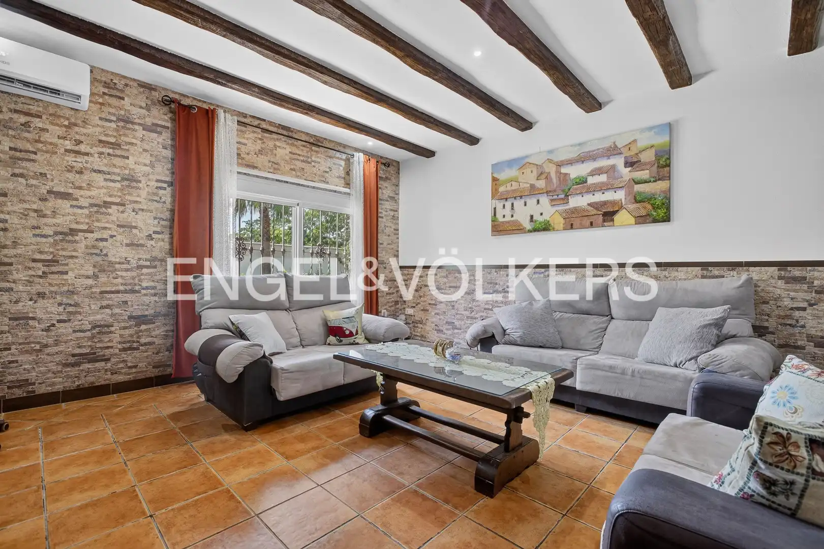 Sala de estar de Casa o chalet en venta en Carmona con Aire acondicionado, Calefacción y Jardín privado