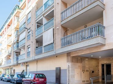 Local comercial en venta en De Olcina