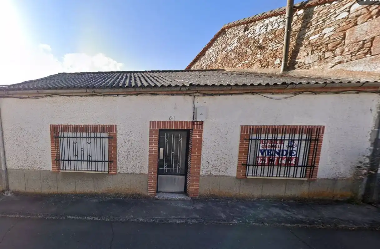 Exterior view of Country homes for sale in La Cabeza de Béjar 