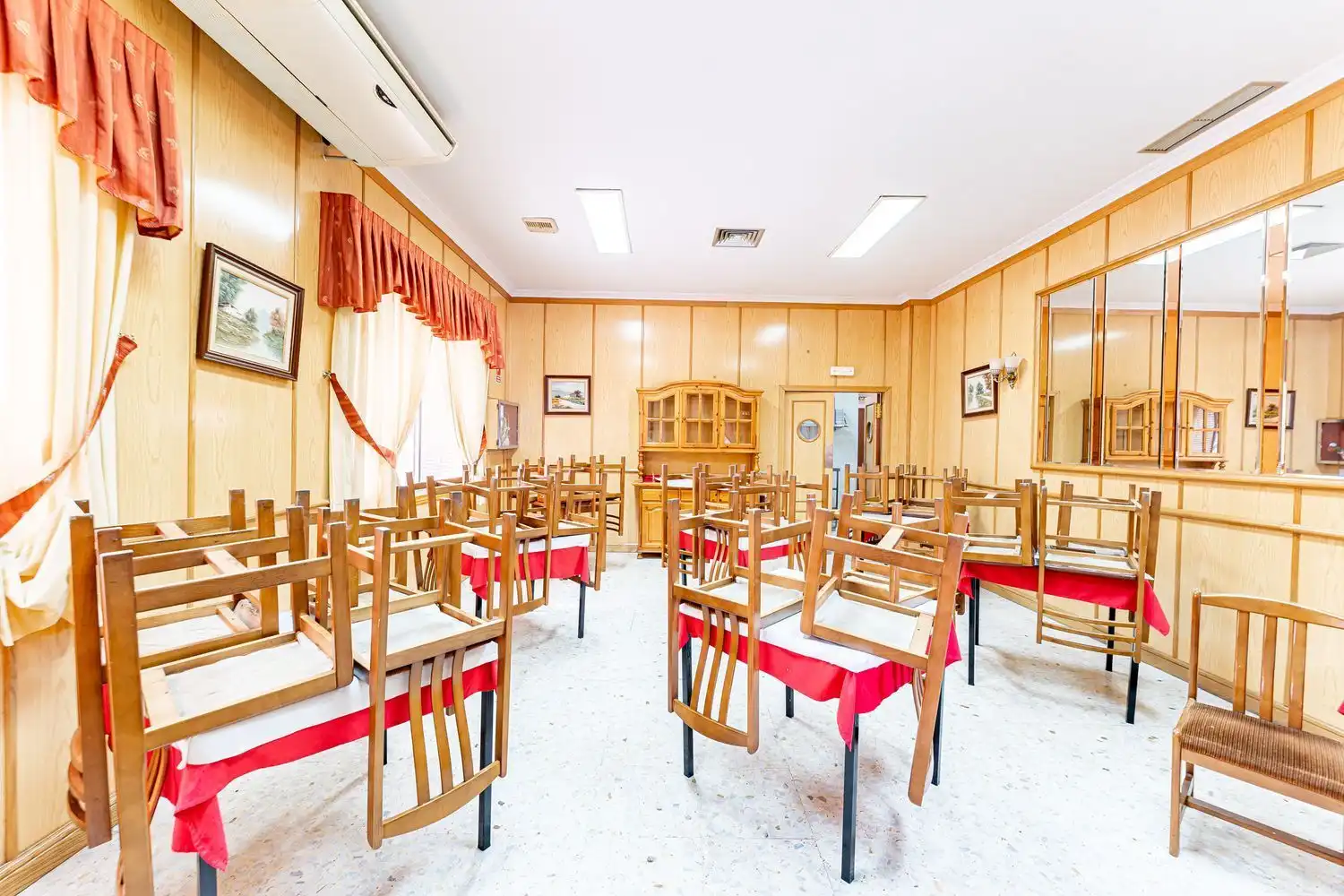 Esszimmer von Gebäude zum Verkauf in Fuenlabrada