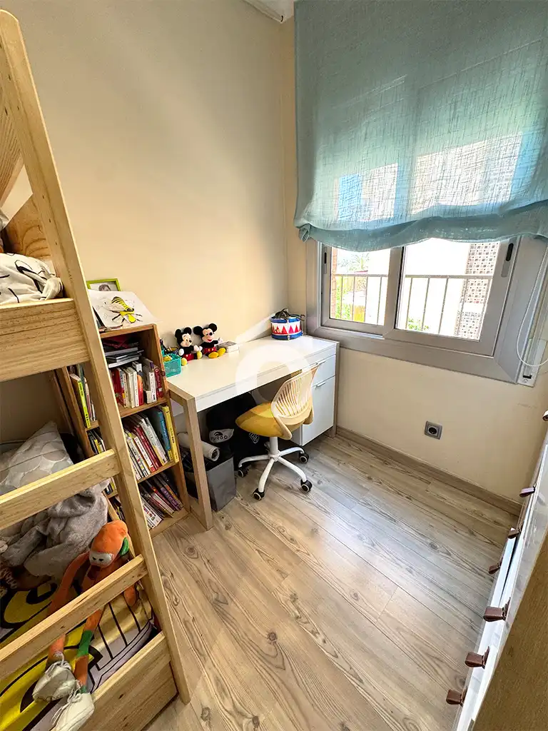 Habitación de Piso en venta en Sant Feliu de Llobregat con Aire acondicionado, Calefacción y Parquet