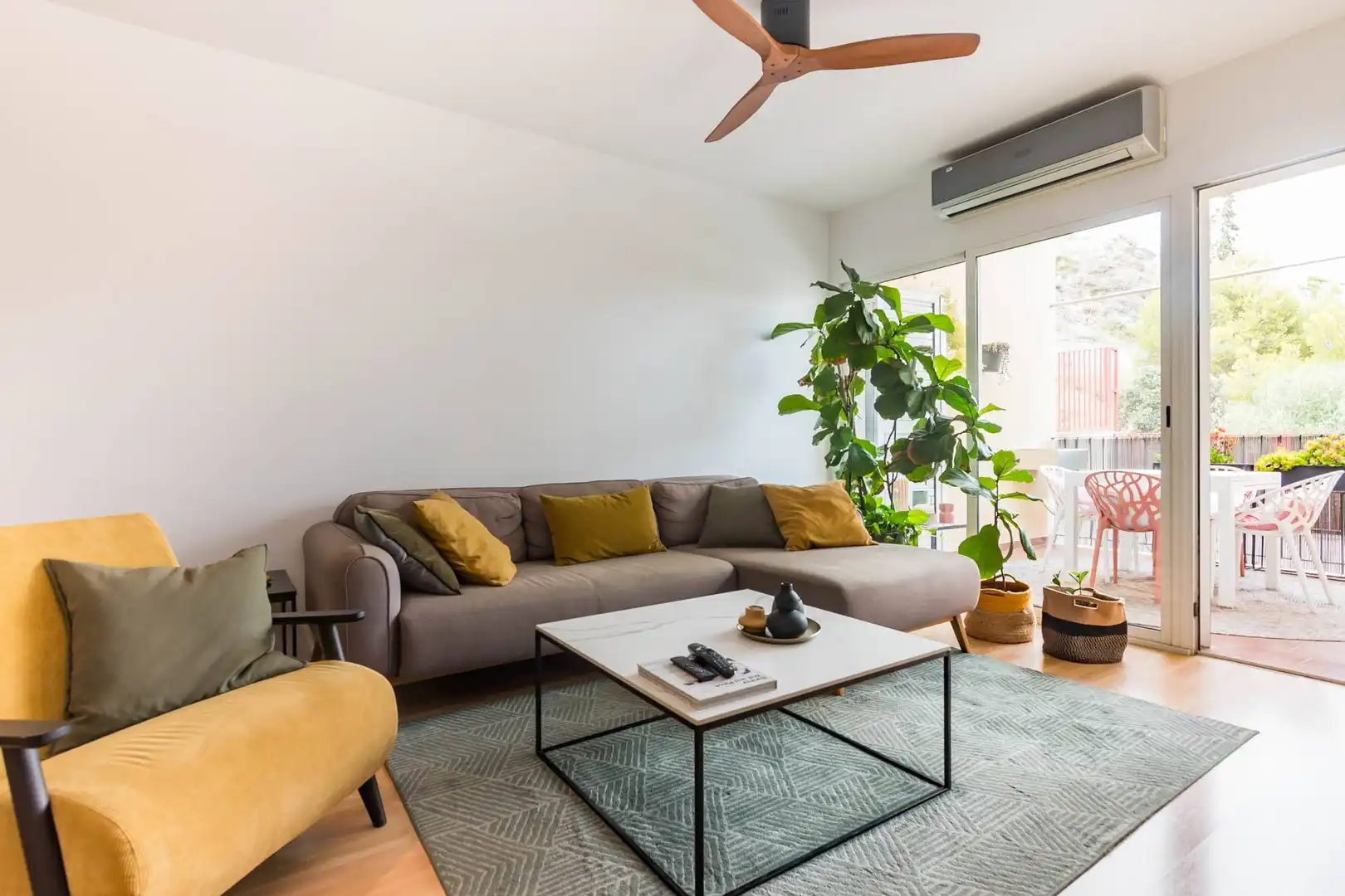 Sala d'estar de Dúplex en venda en Murcia amb Aire condicionat, Calefacció i Jardí privat
