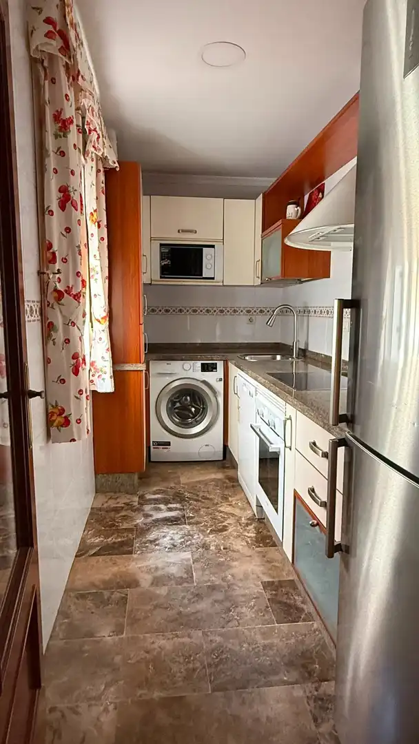 Kitchen of Flat for rent in Huelva