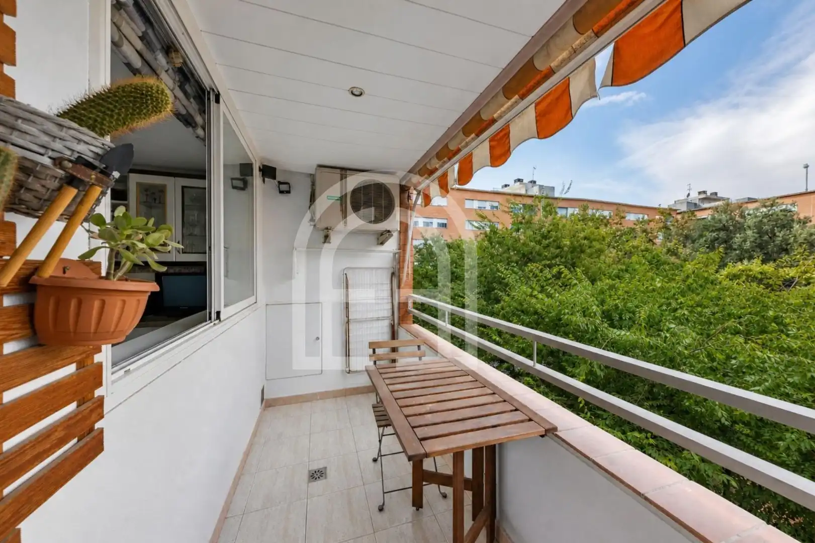 Flat for sale in Can Borrell, imagen 2