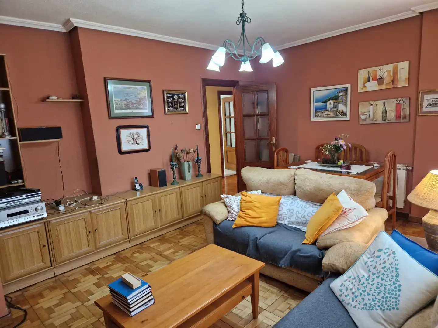 Sala d'estar de Pis en venda en Torrelavega  amb Calefacció i Terrassa