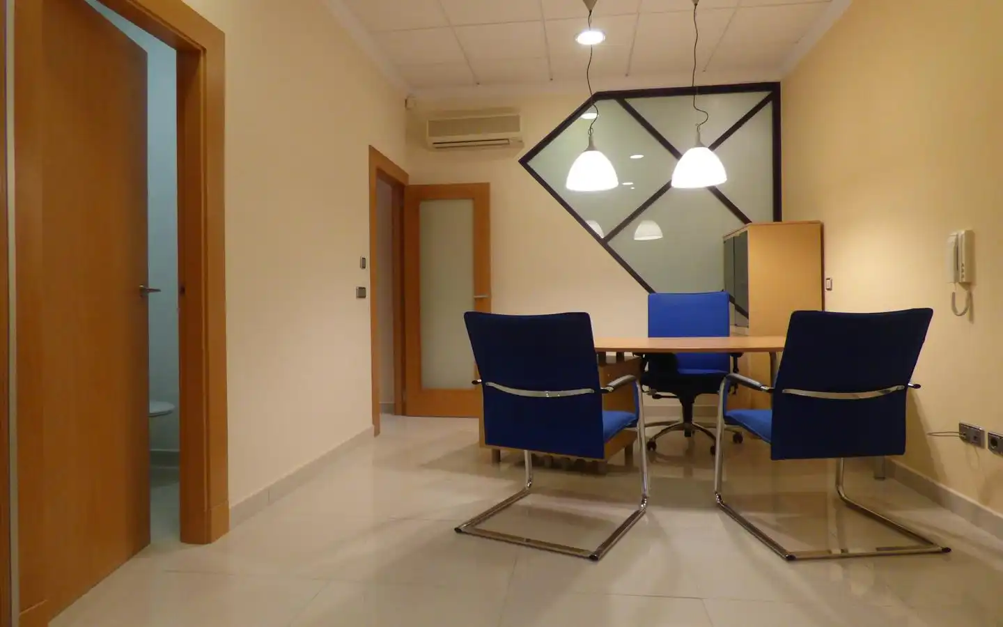 Office for sale in Benidorm  with Air Conditioner and Furnished