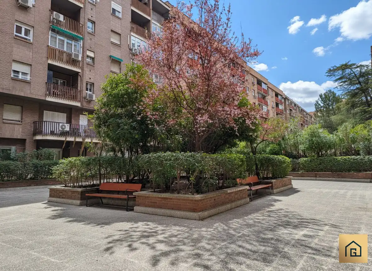 Vista exterior de Piso en venta en Madrid con Aire acondicionado, Calefacción y Terraza