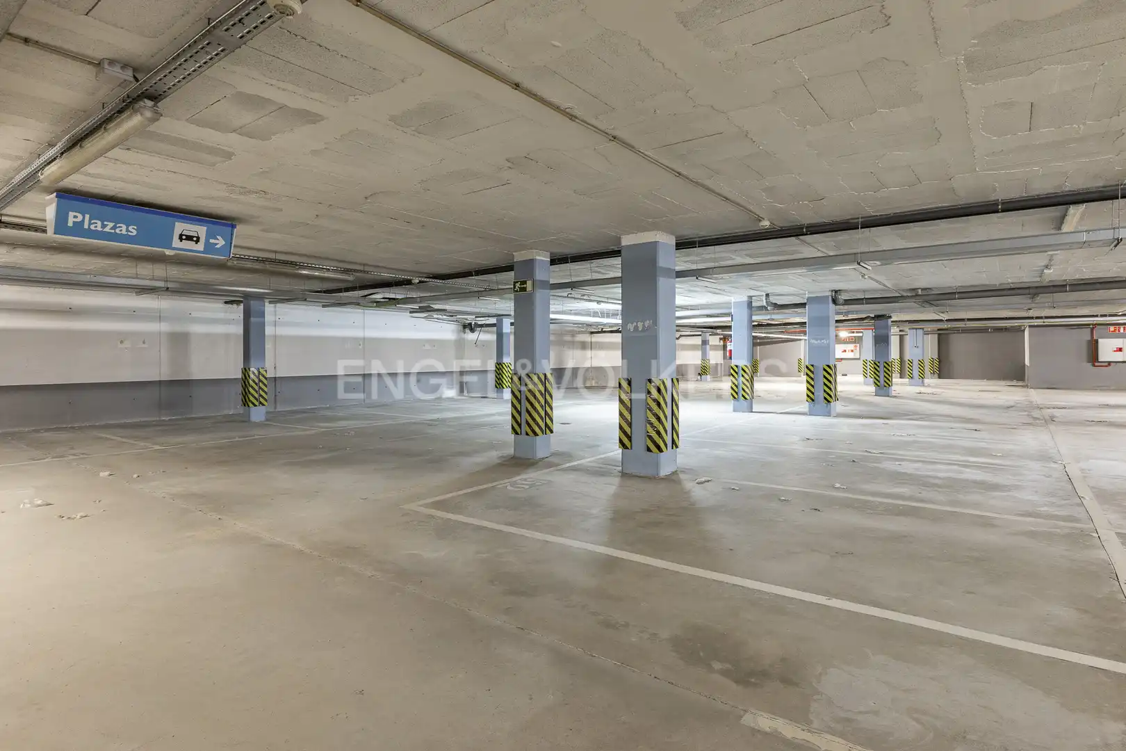 Office space with lift to rent in Zona Industrial, imagen 65