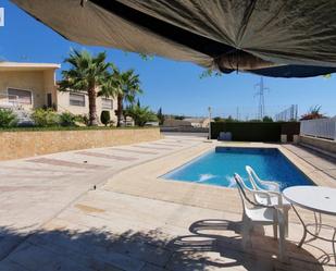 Piscina de Casa o xalet en venda en Elche / Elx amb Calefacció, Jardí privat i Terrassa