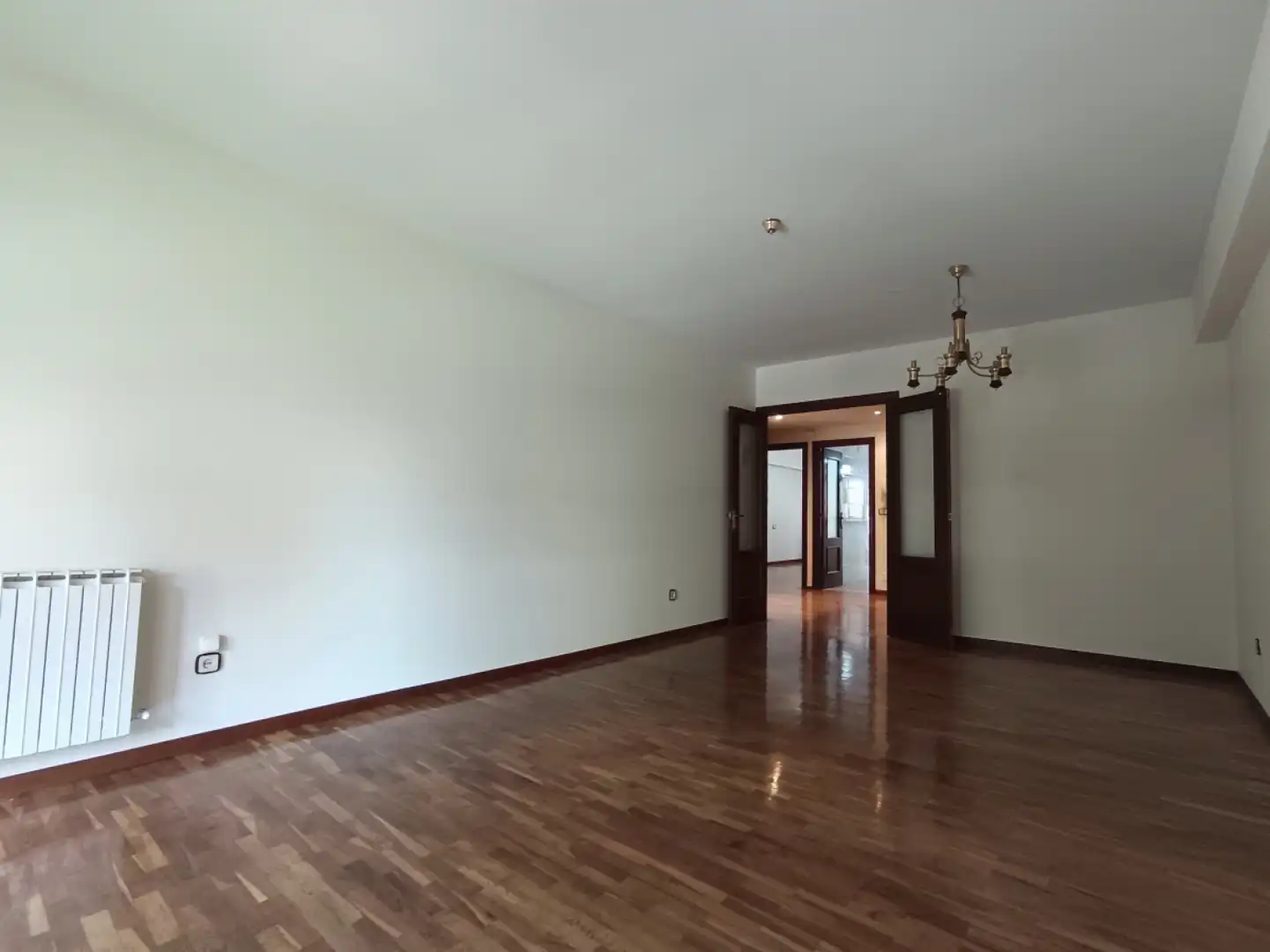 Sala de estar de Piso de alquiler en Gijón  con Calefacción, Parquet y Terraza