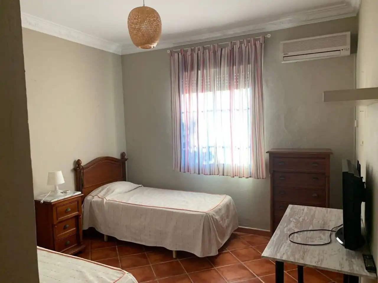 Habitación de Casa o chalet en venta en Carmona con Aire acondicionado, Jardín privado y Terraza