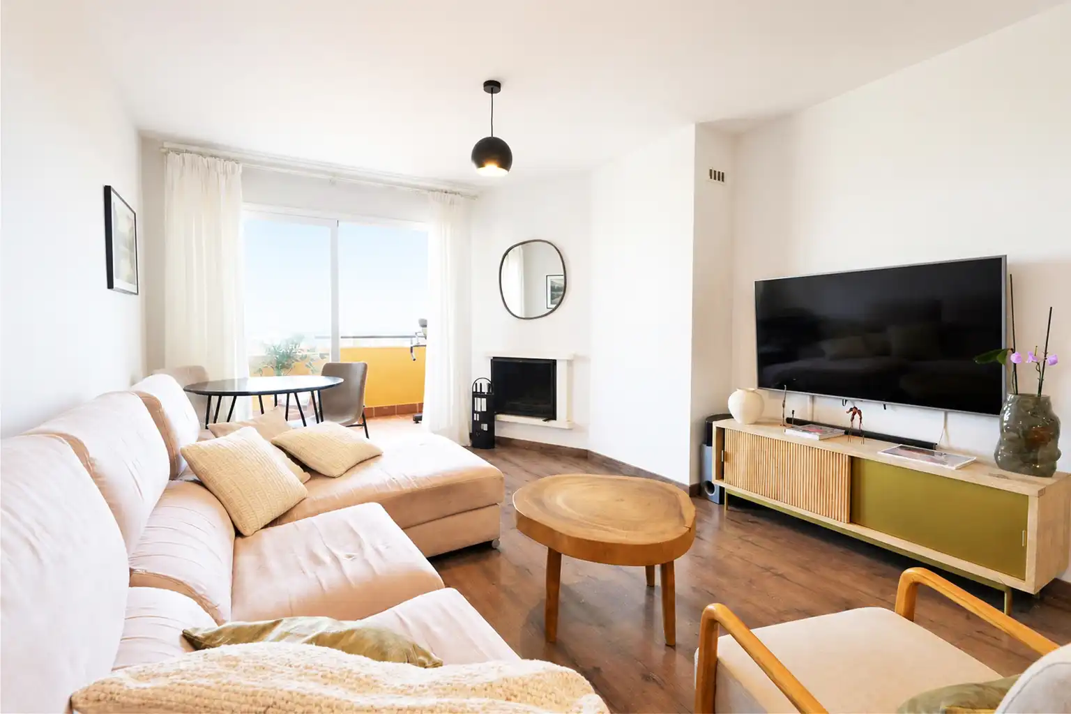 Sala de estar de Apartamento en venta en Mijas con Aire acondicionado, Parquet y Terraza