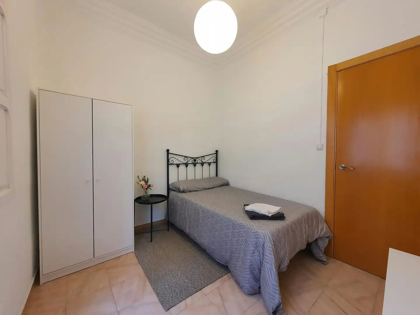 Habitación de Piso para compartir en Valencia con Lavadora