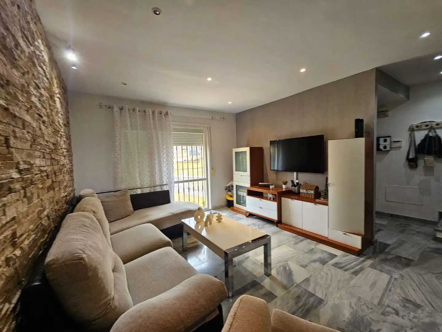 Sala de estar de Casa o chalet en venta en Alhaurín de la Torre con Aire acondicionado, Calefacción y Terraza