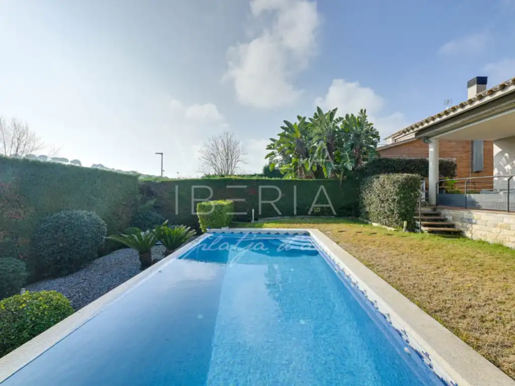 Casa amb piscina en venda a Avenida Rossello 4-B, imagen 33