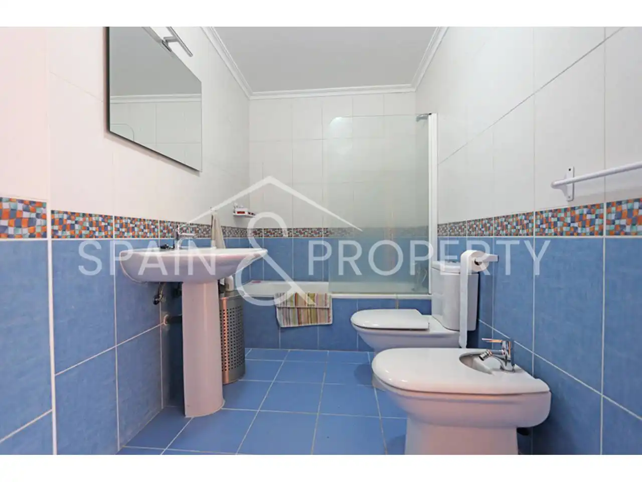 Baño de Casa adosada en venta en Montroi / Montroy