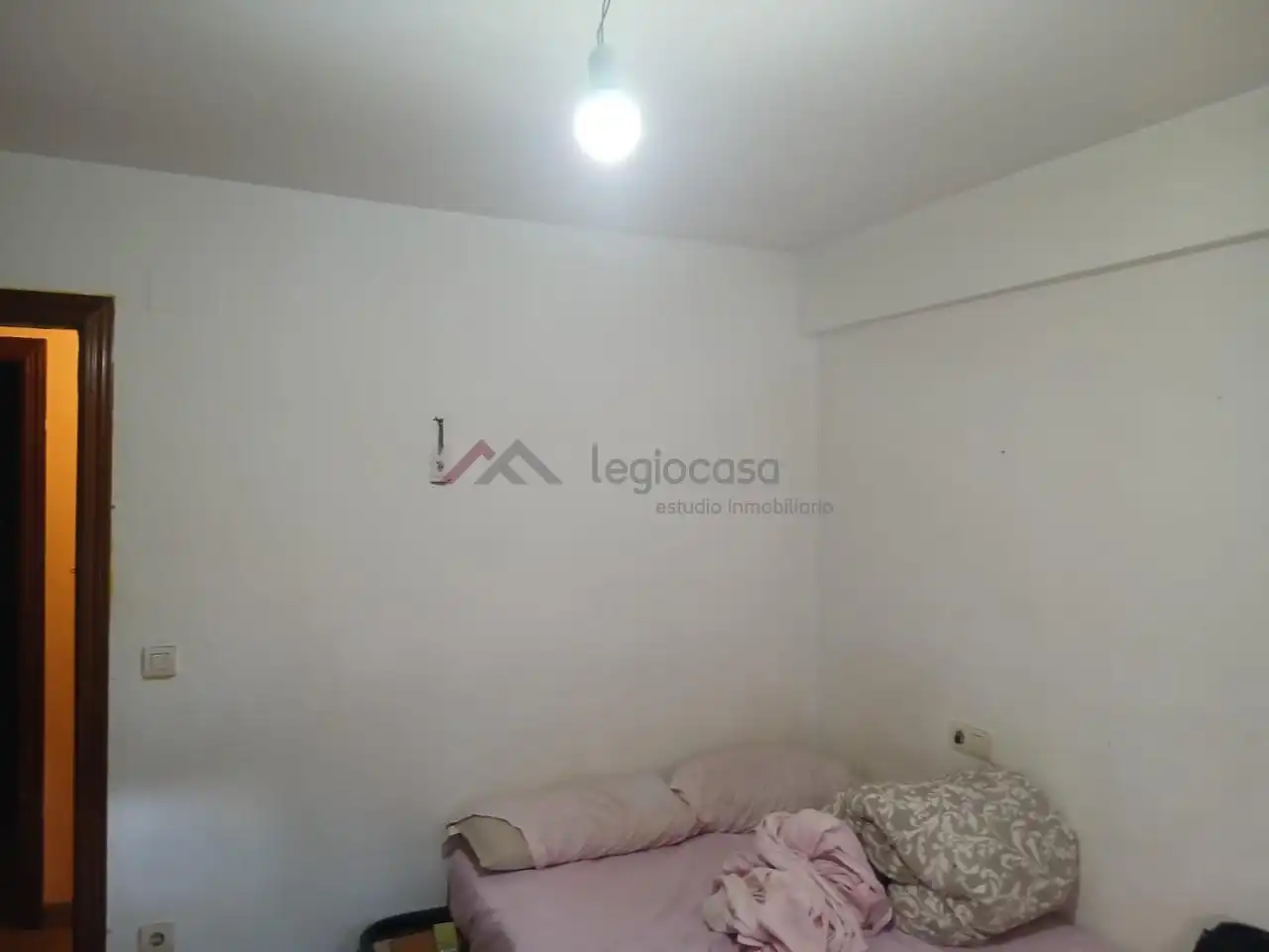 Dormitori de Pis en venda en León Capital  amb Calefacció