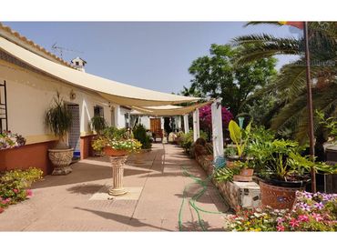 Casa con jardín en venta en Calle MOLINOS