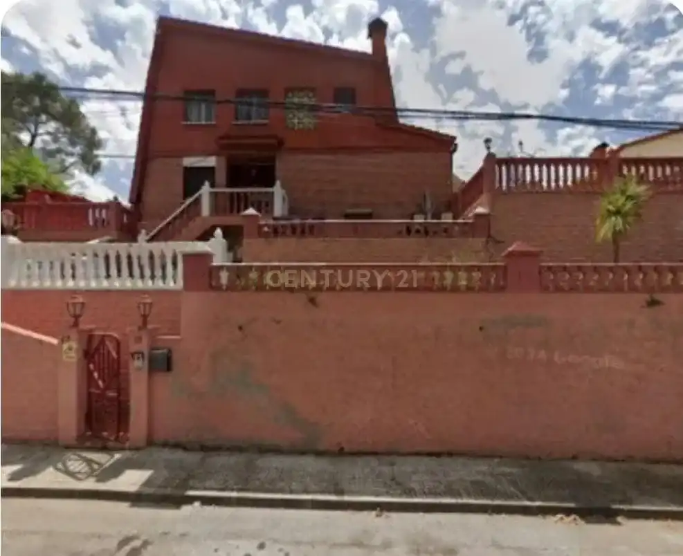 Maison avec terrasse à vendre à Carrer Selva, 47, Cervelló, Spain
