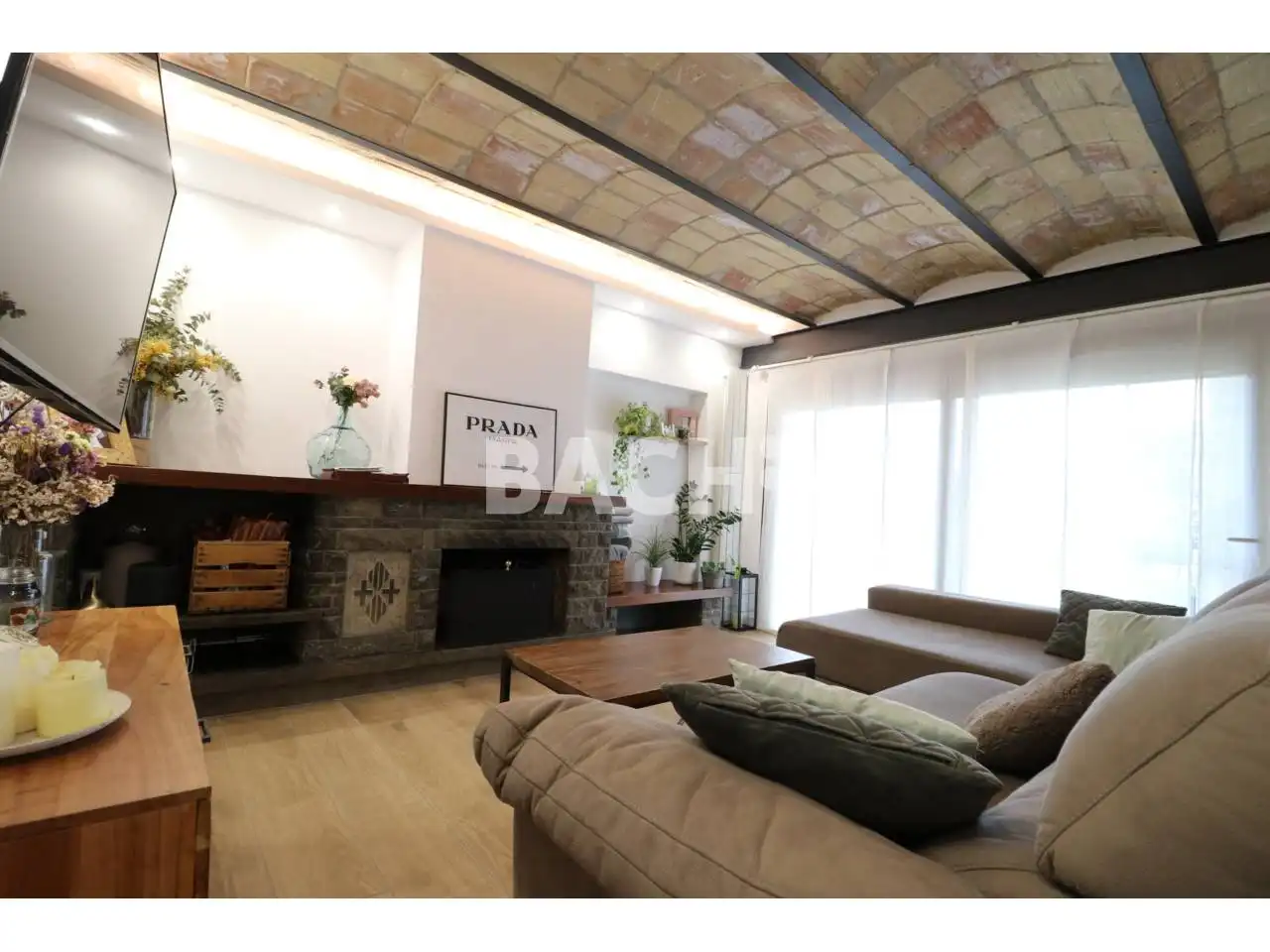 Sala de estar de Piso en venta en Vic con Calefacción y Balcón