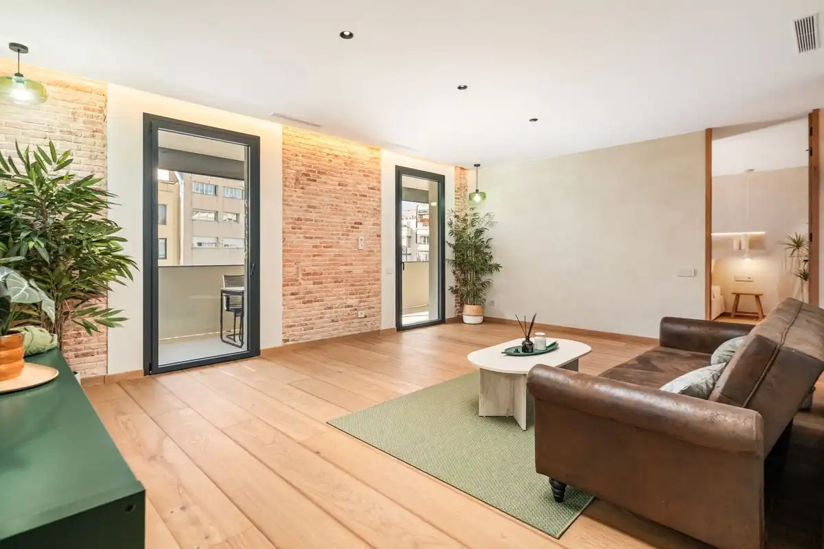 Piso con terraza en venta en Ronda de la Universitat, imagen 5